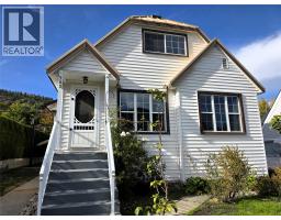 745 Kipling Street, warfield, British Columbia