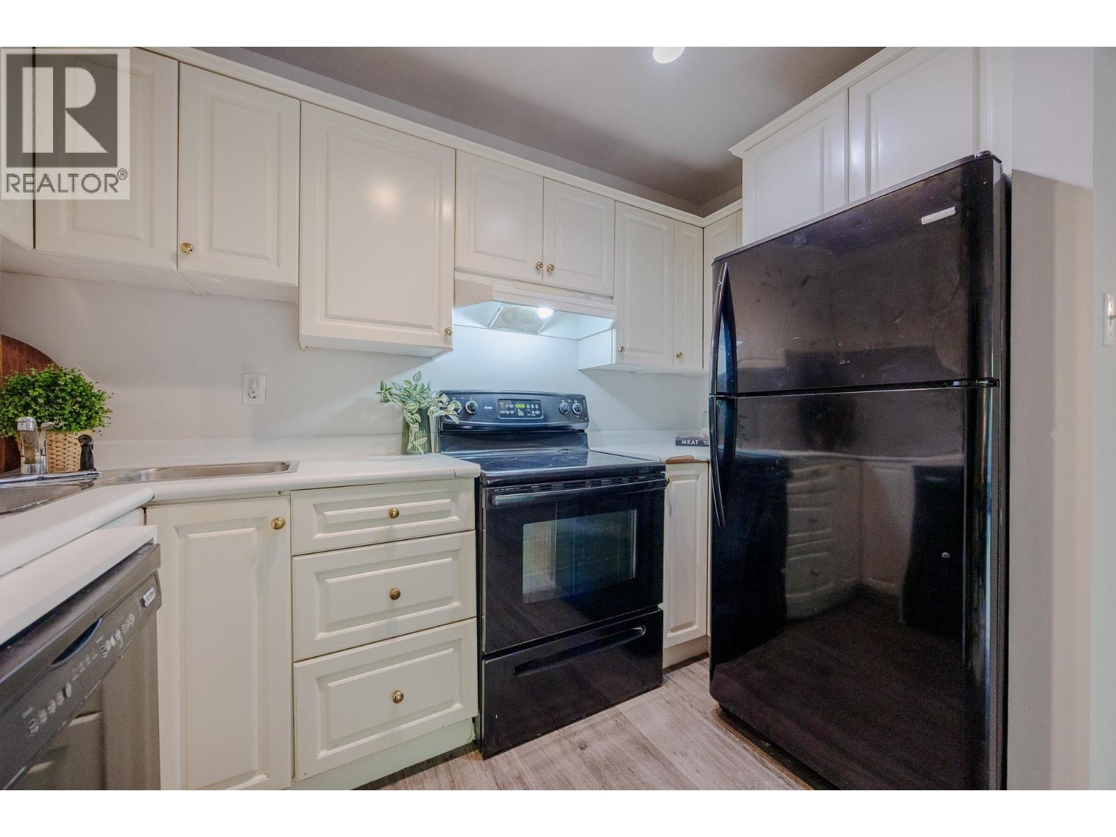 #213 215 Mowat Street, New Westminster, British Columbia  V3M 4P1 - Photo 10 - R3058625