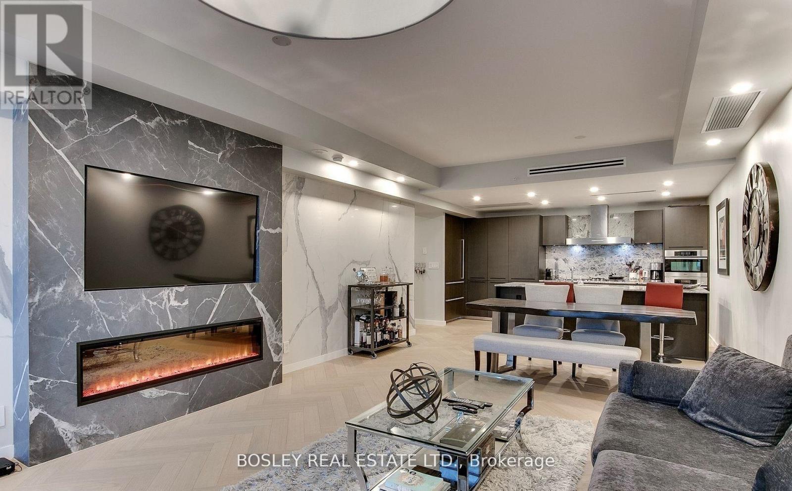 4808 - 180 University Avenue, Toronto, Ontario  M5H 0A2 - Photo 2 - C12465590