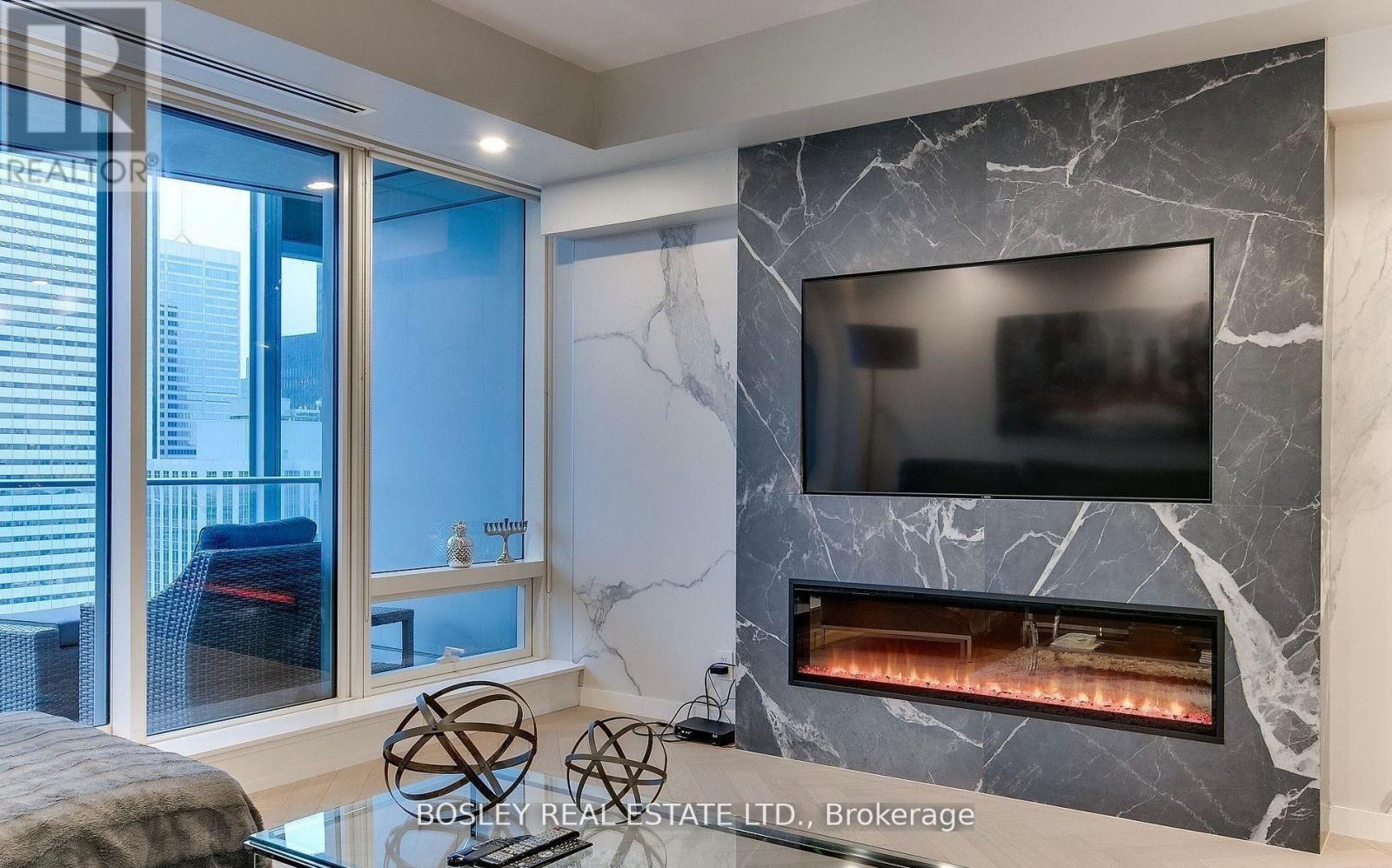 4808 - 180 University Avenue, Toronto, Ontario  M5H 0A2 - Photo 3 - C12465590
