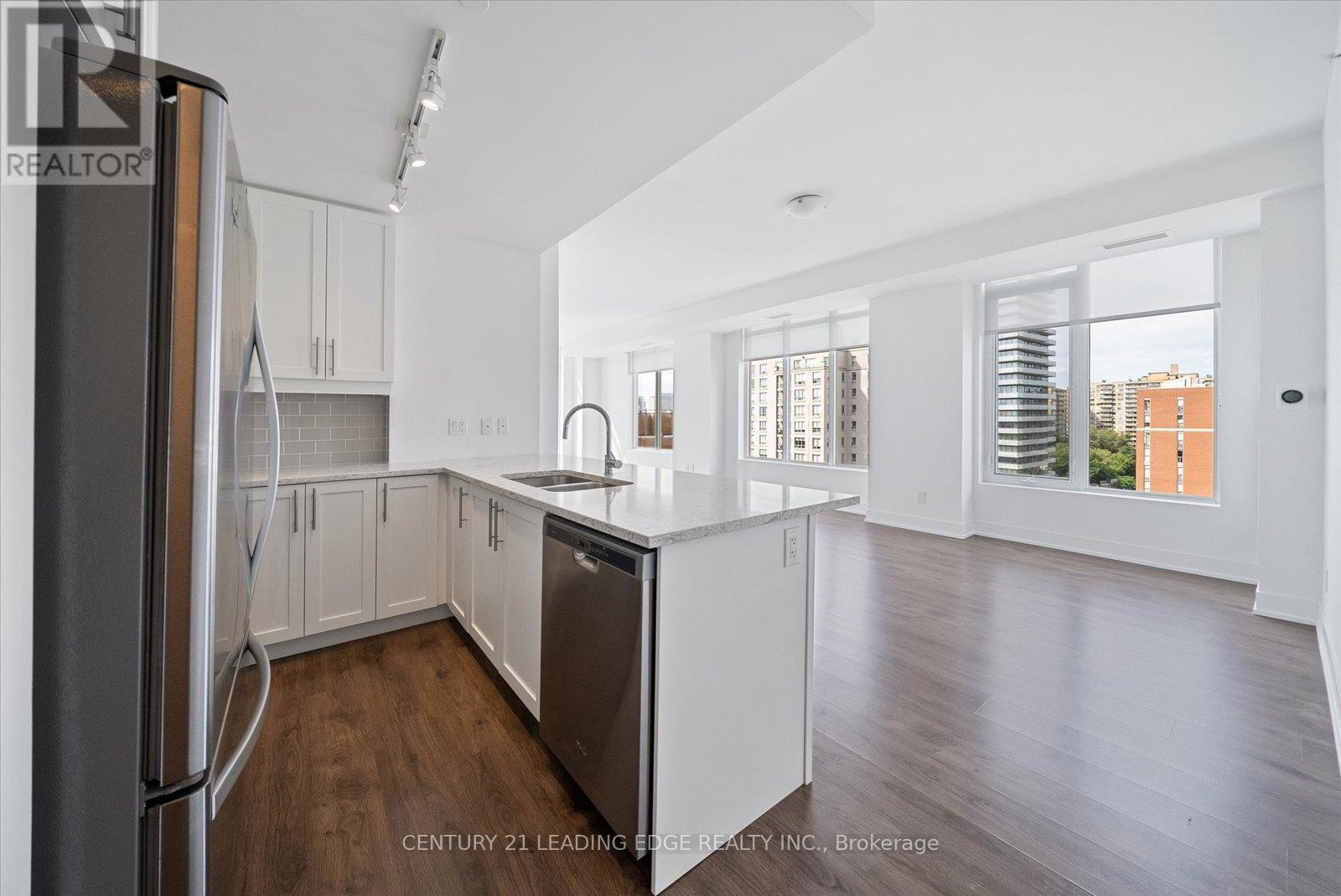 1004 - 68 Merton Street, Toronto, Ontario  M4S 0A7 - Photo 5 - C12465598