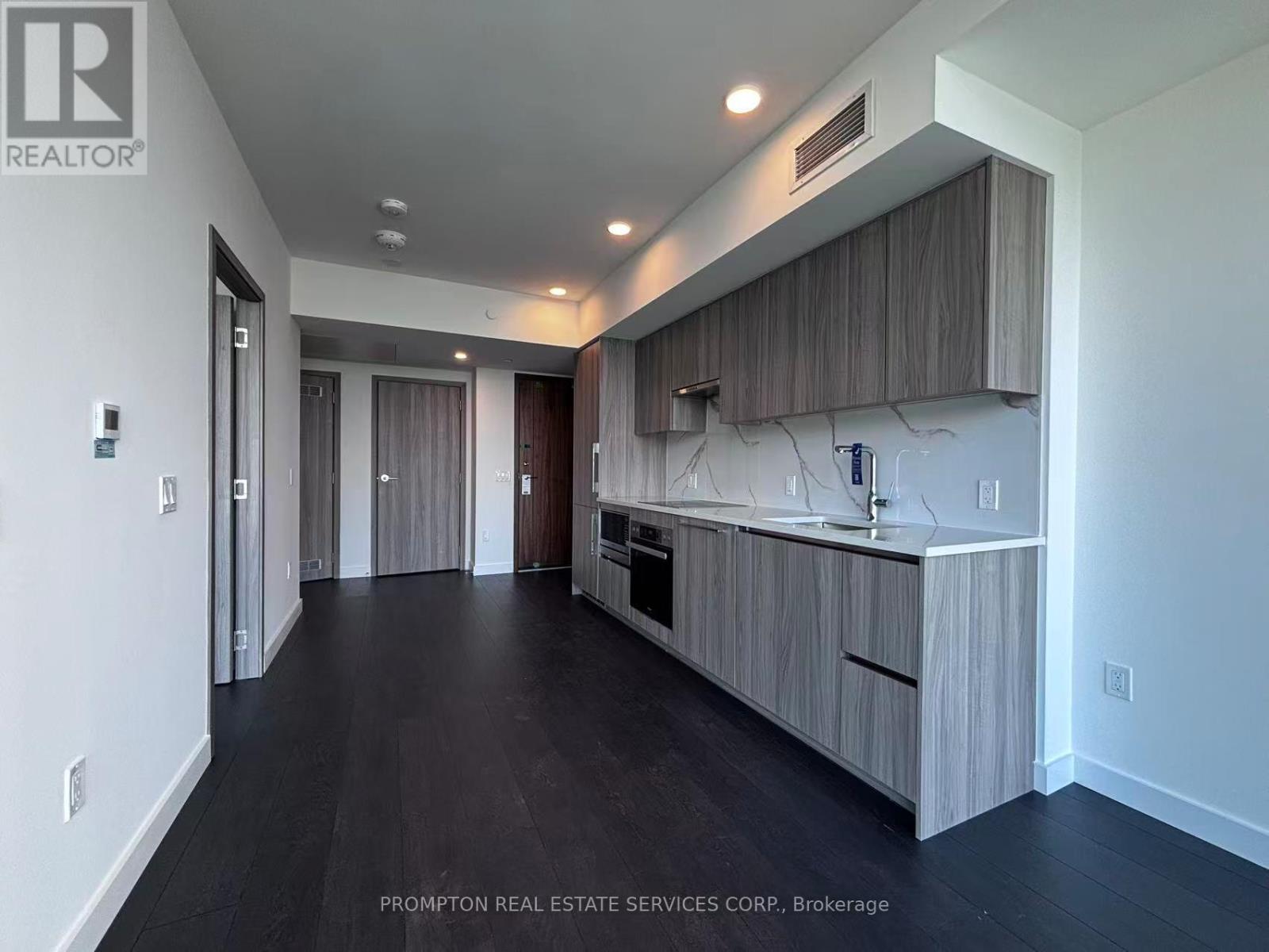 4602 - 1 Concord Cityplace Way, Toronto, Ontario  M5V 0X4 - Photo 1 - C12465608