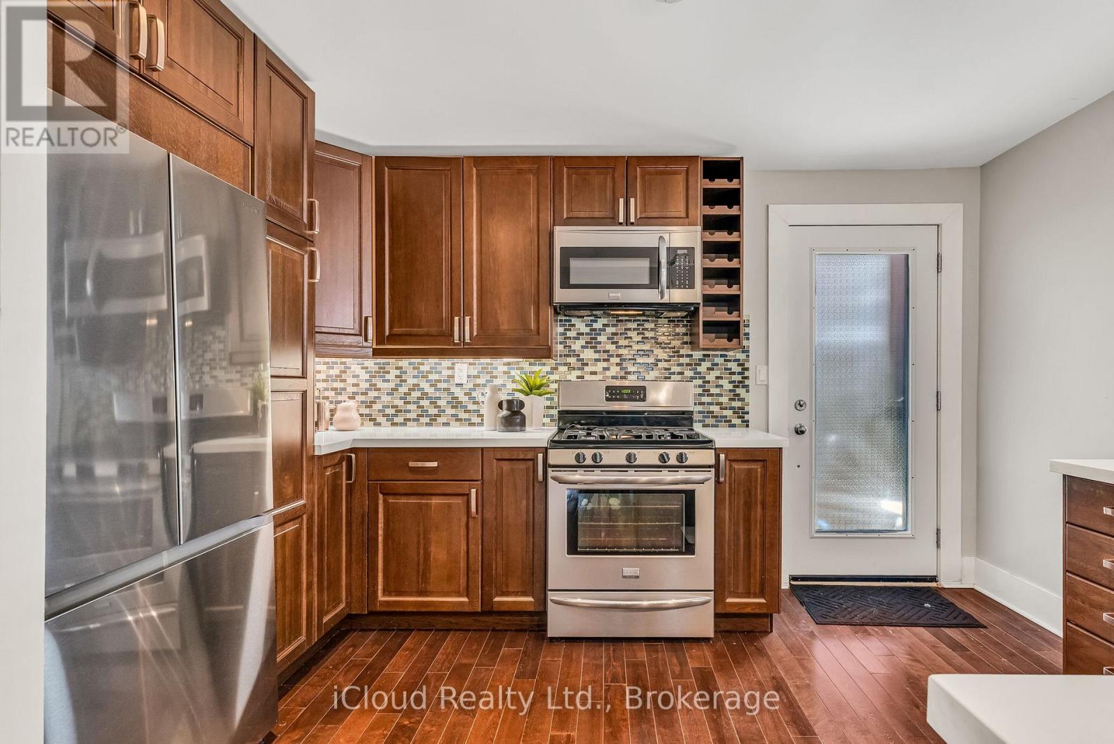 264 Howland Avenue, Toronto (Annex), Ontario  M5R 3B6 - Photo 11 - C12465610