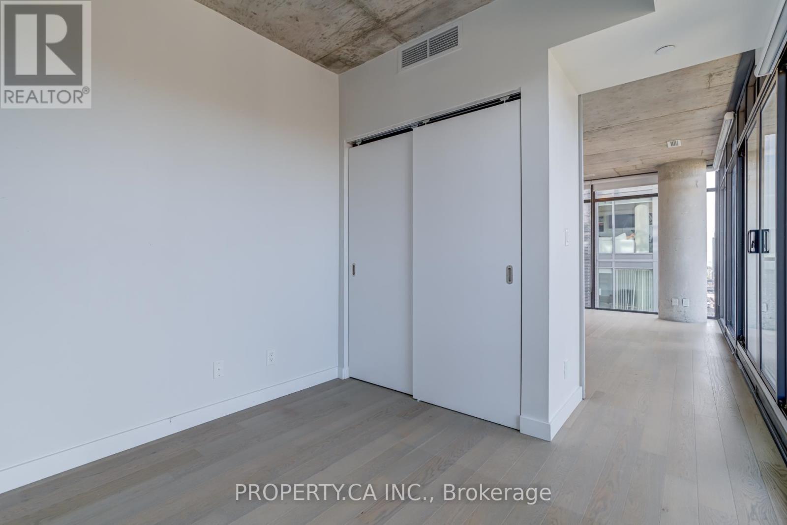 1202 - 111 Bathurst Street, Toronto, Ontario  M5V 0M9 - Photo 15 - C12465634