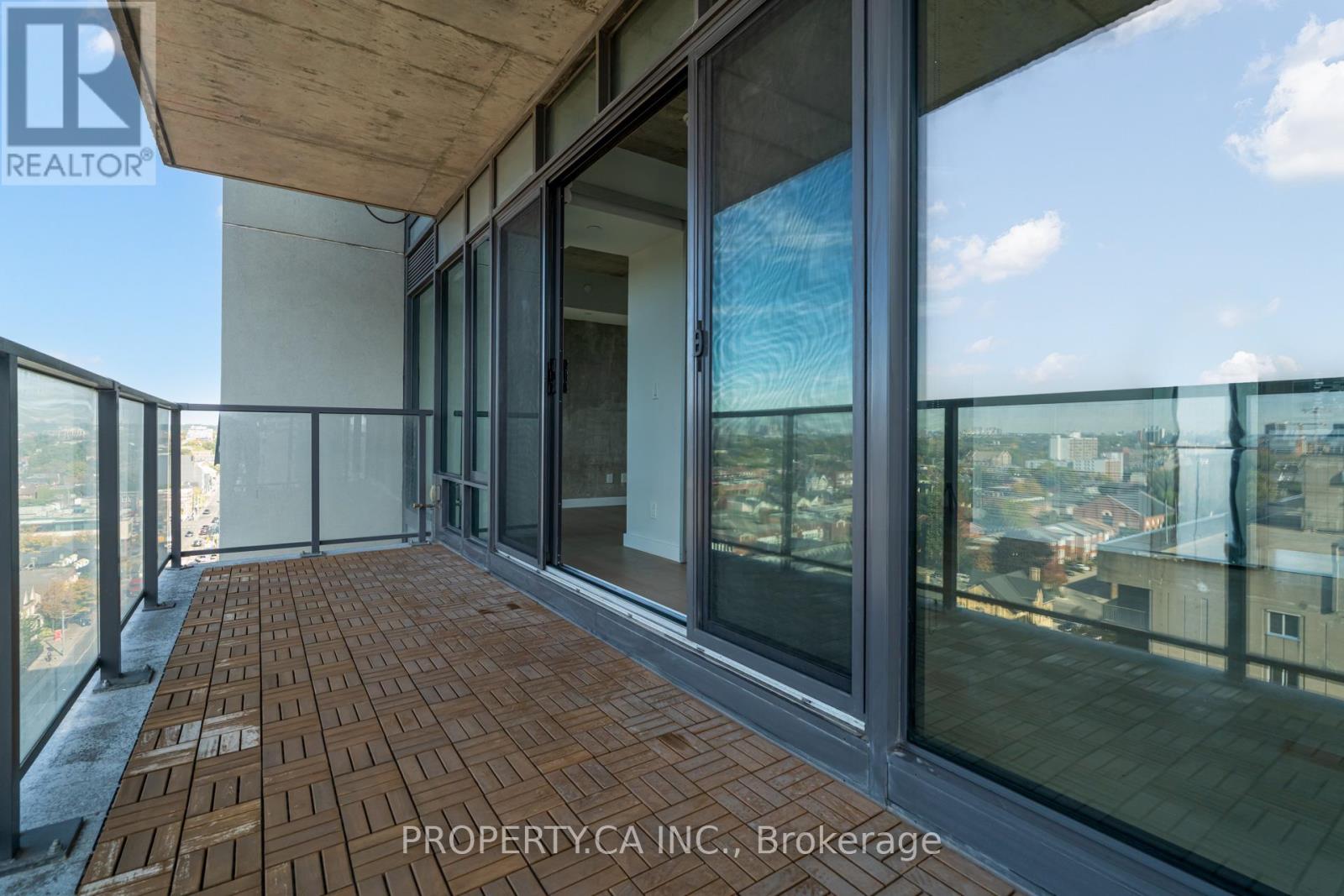 1202 - 111 Bathurst Street, Toronto, Ontario  M5V 0M9 - Photo 23 - C12465634