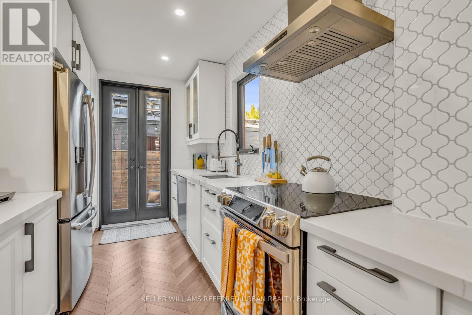 98 Mitchell Avenue, Toronto (Niagara), Ontario  M6J 1B9 - Photo 16 - C12465639