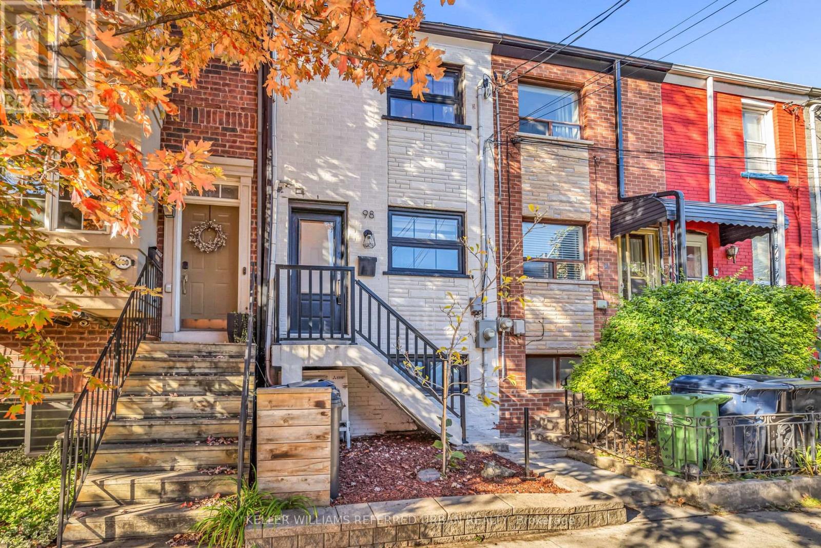 98 Mitchell Avenue, Toronto (Niagara), Ontario  M6J 1B9 - Photo 2 - C12465639