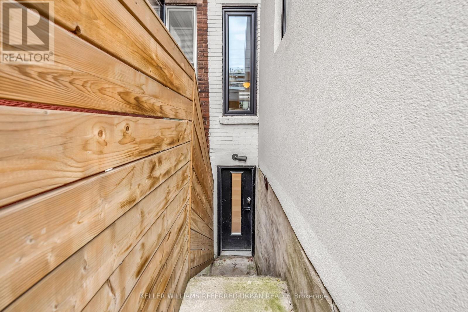 98 Mitchell Avenue, Toronto (Niagara), Ontario  M6J 1B9 - Photo 32 - C12465639