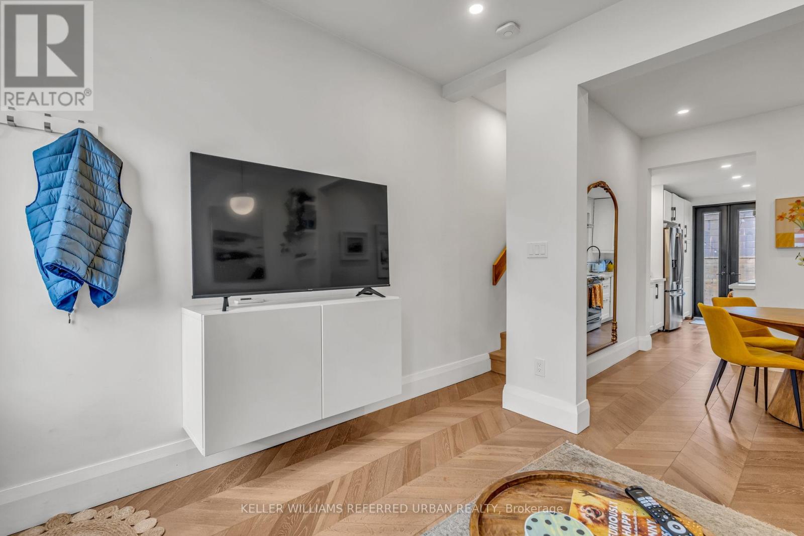 98 Mitchell Avenue, Toronto (Niagara), Ontario  M6J 1B9 - Photo 8 - C12465639