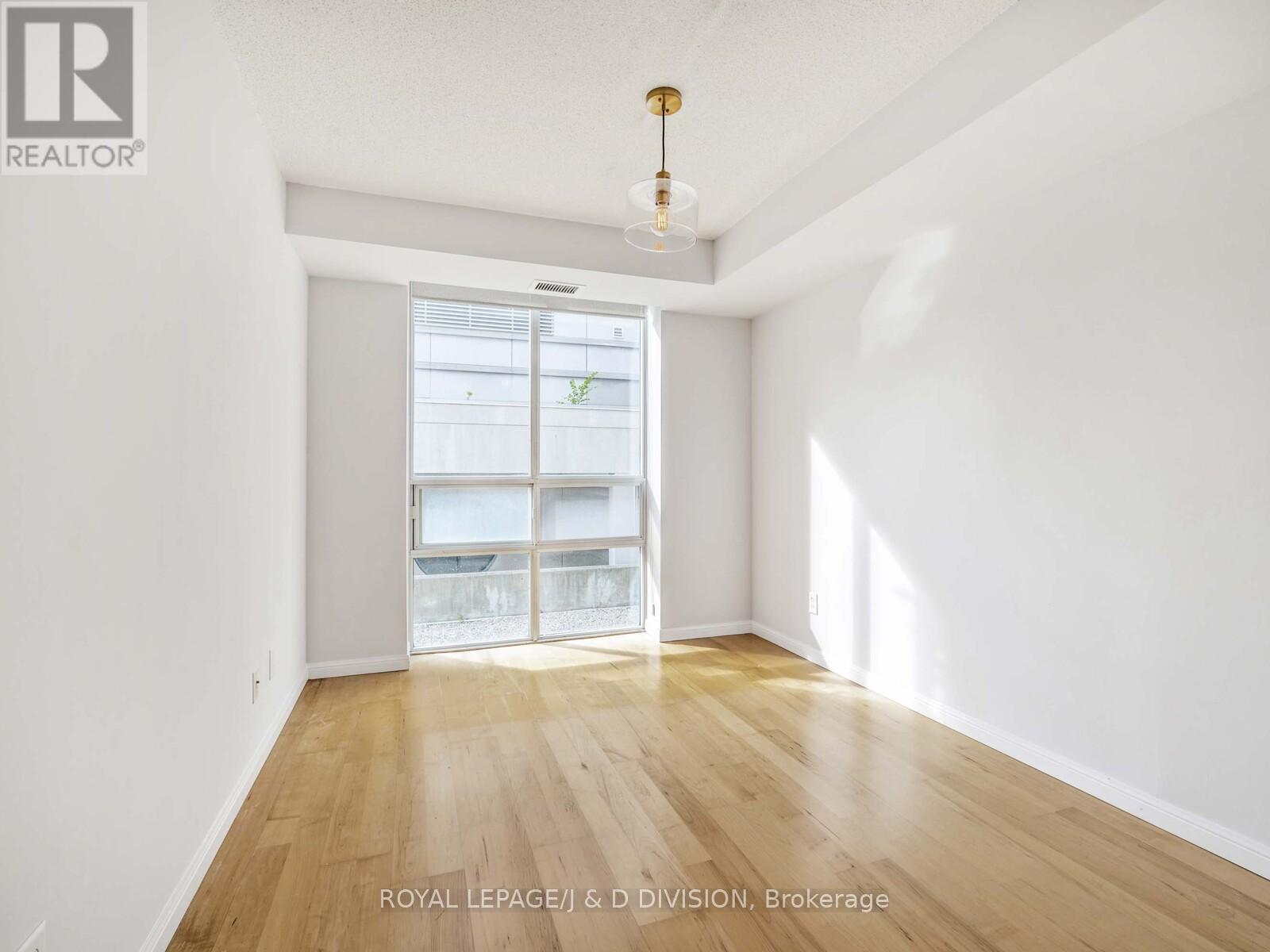 305 - 18 Stafford Street, Toronto, Ontario  M5V 3W4 - Photo 11 - C12465670