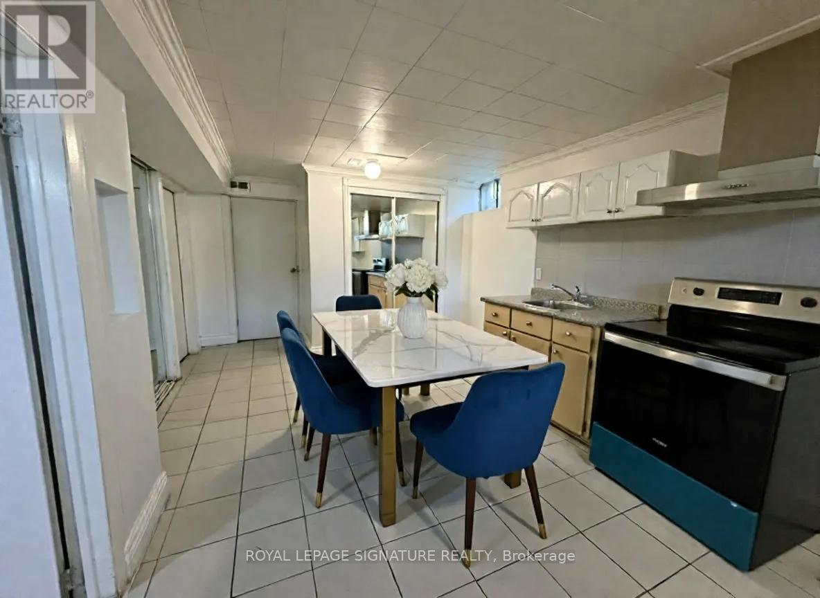 21 Prestbury Street, Toronto, Ontario  M4A 2H9 - Photo 15 - C12465755