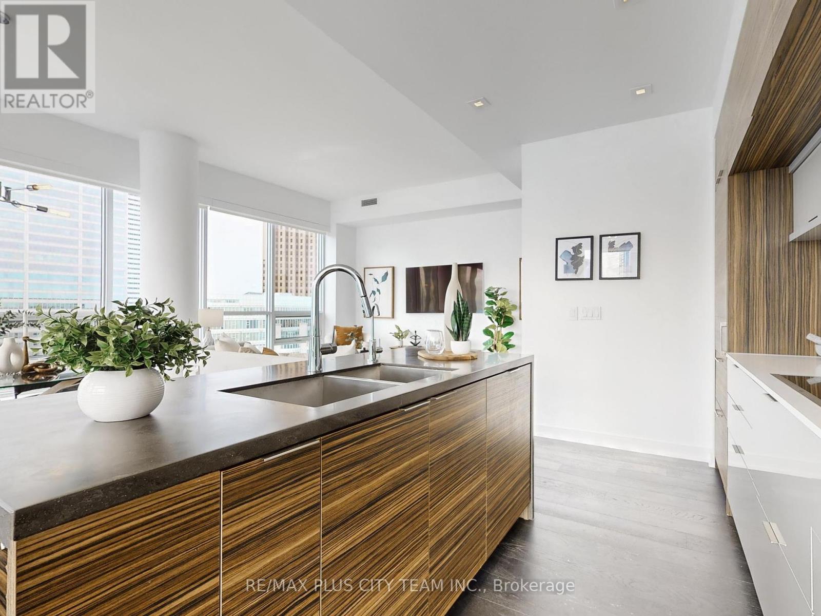 5504 - 88 Scott Street, Toronto, Ontario  M5E 0A9 - Photo 11 - C12465773
