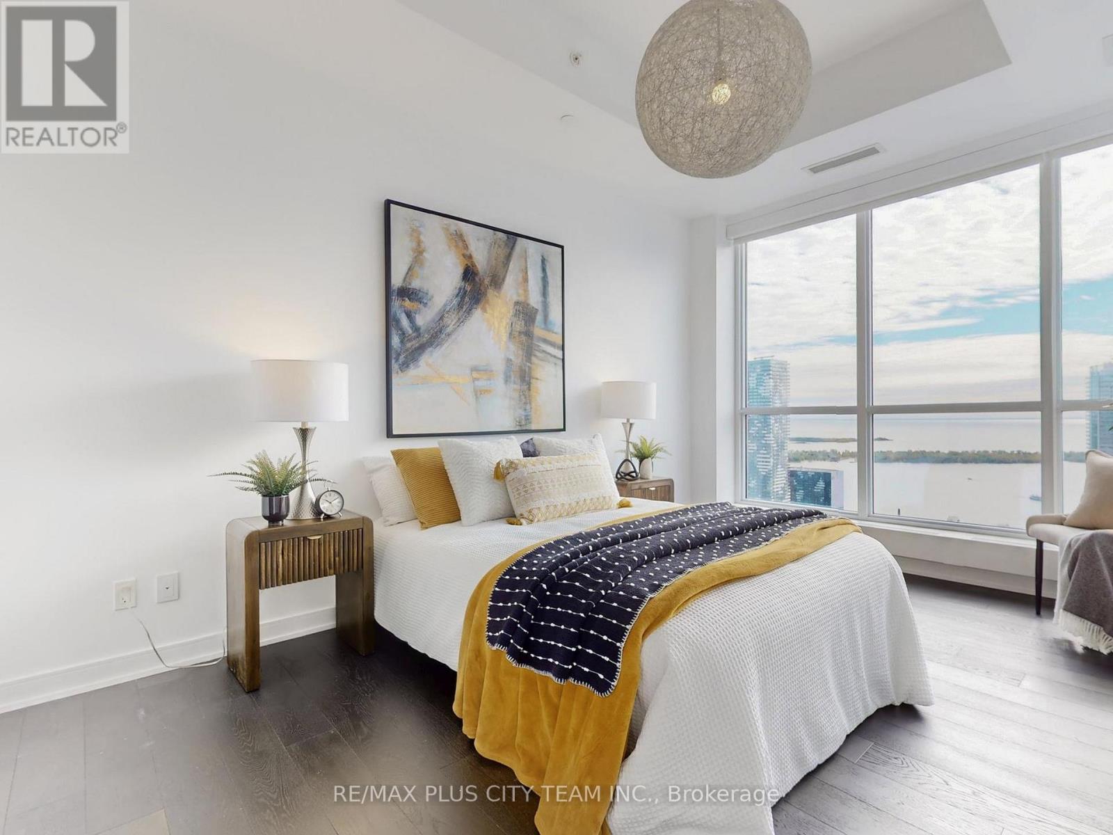 5504 - 88 Scott Street, Toronto, Ontario  M5E 0A9 - Photo 17 - C12465773