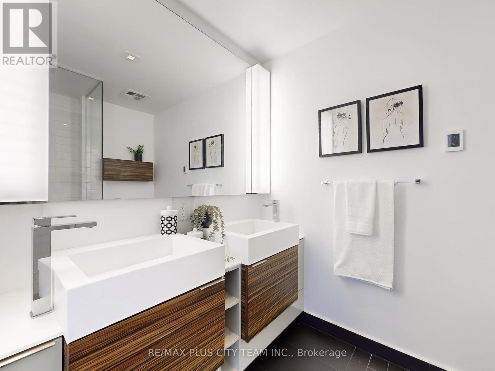 5504 - 88 Scott Street, Toronto, Ontario  M5E 0A9 - Photo 26 - C12465773
