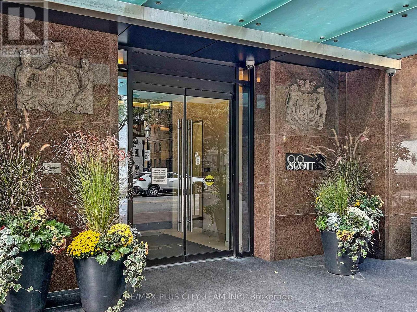 5504 - 88 Scott Street, Toronto, Ontario  M5E 0A9 - Photo 45 - C12465773