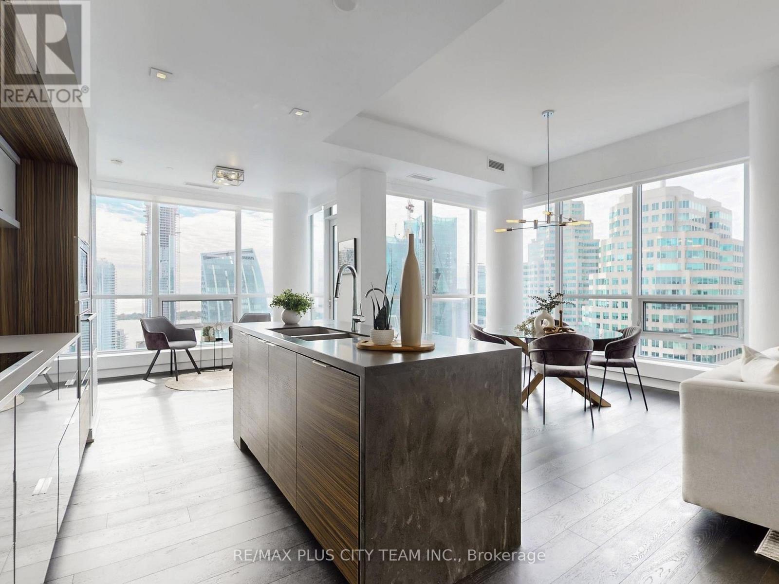 5504 - 88 Scott Street, Toronto, Ontario  M5E 0A9 - Photo 9 - C12465773