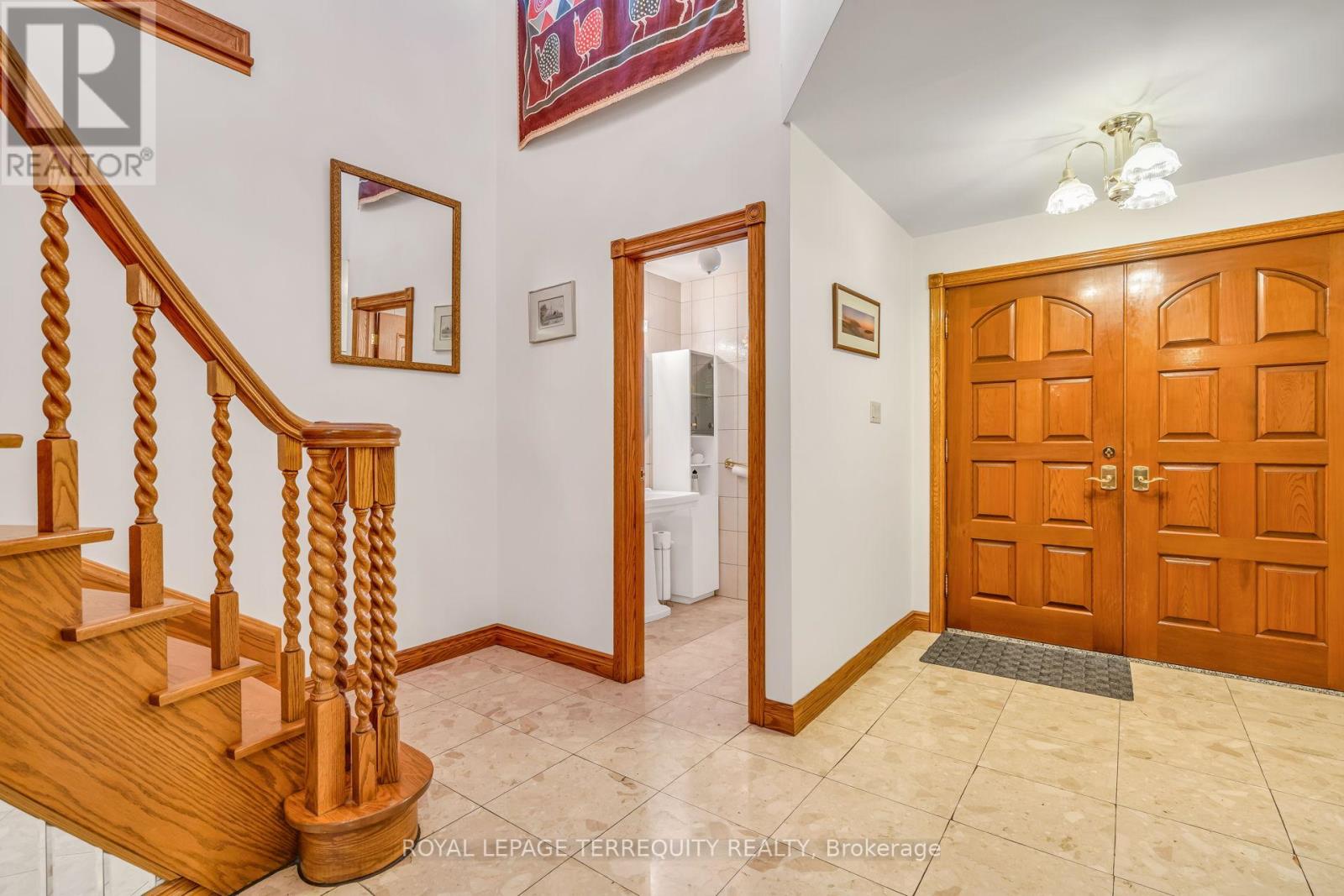 531 Lauder Avenue, Toronto, Ontario  M6E 3J5 - Photo 16 - C12465778