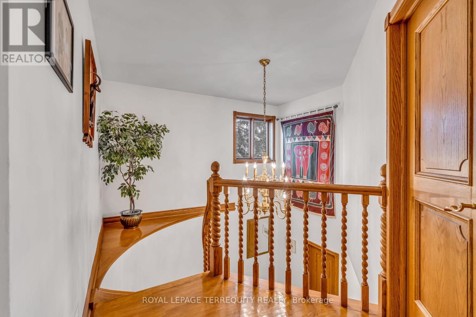 531 Lauder Avenue, Toronto, Ontario  M6E 3J5 - Photo 19 - C12465778
