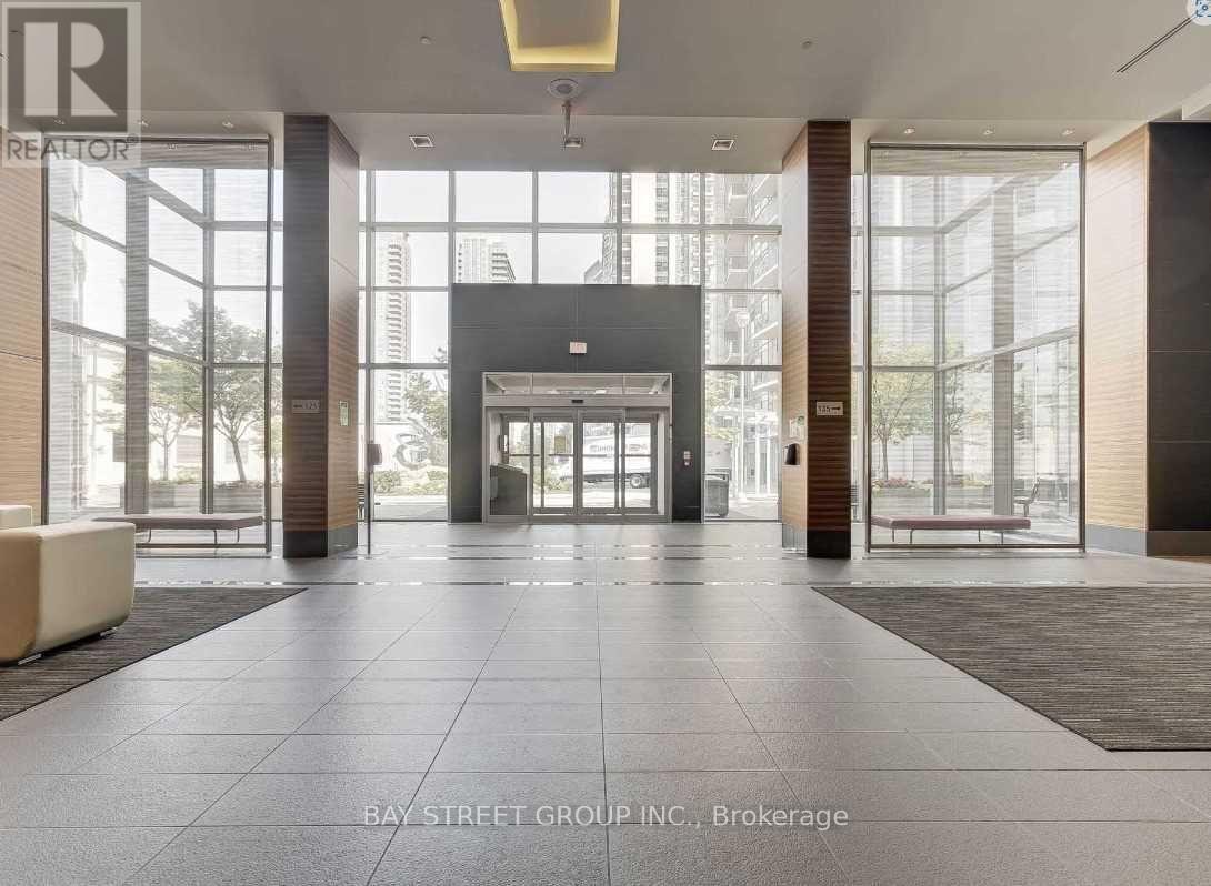 825 - 135 Village Green Square, Toronto, Ontario  M1S 0G4 - Photo 2 - E12465594