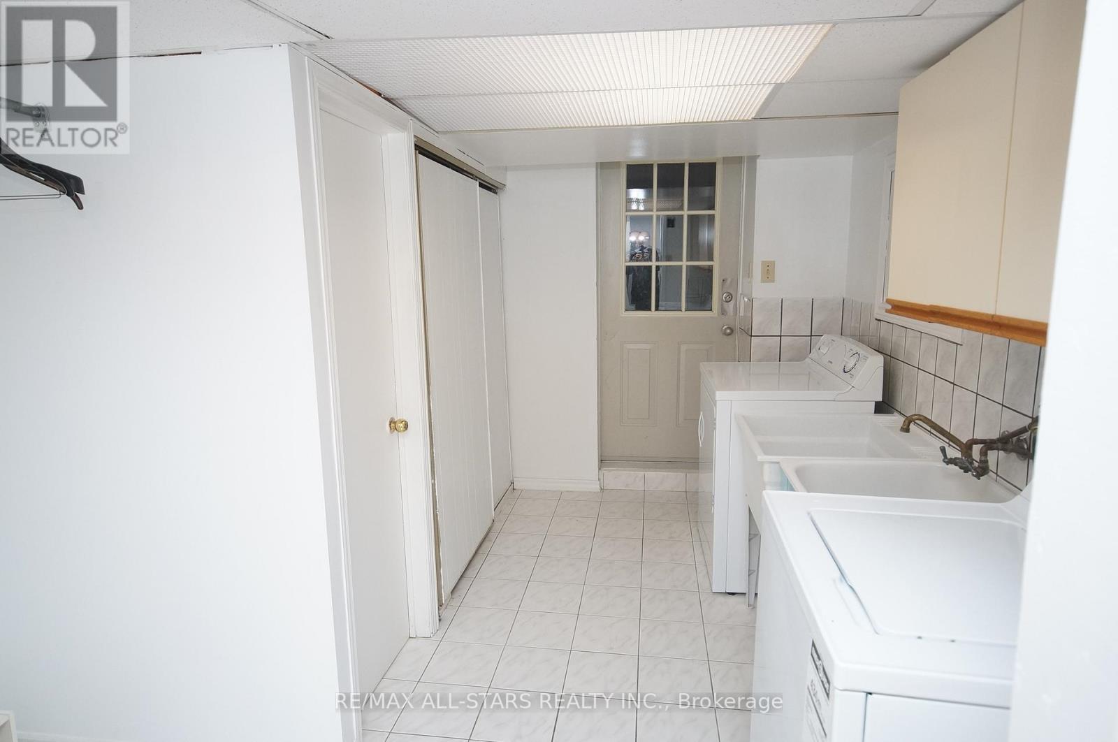 Bsmt - 30 Doerr Road, Toronto, Ontario  M1P 3A1 - Photo 6 - E12465760