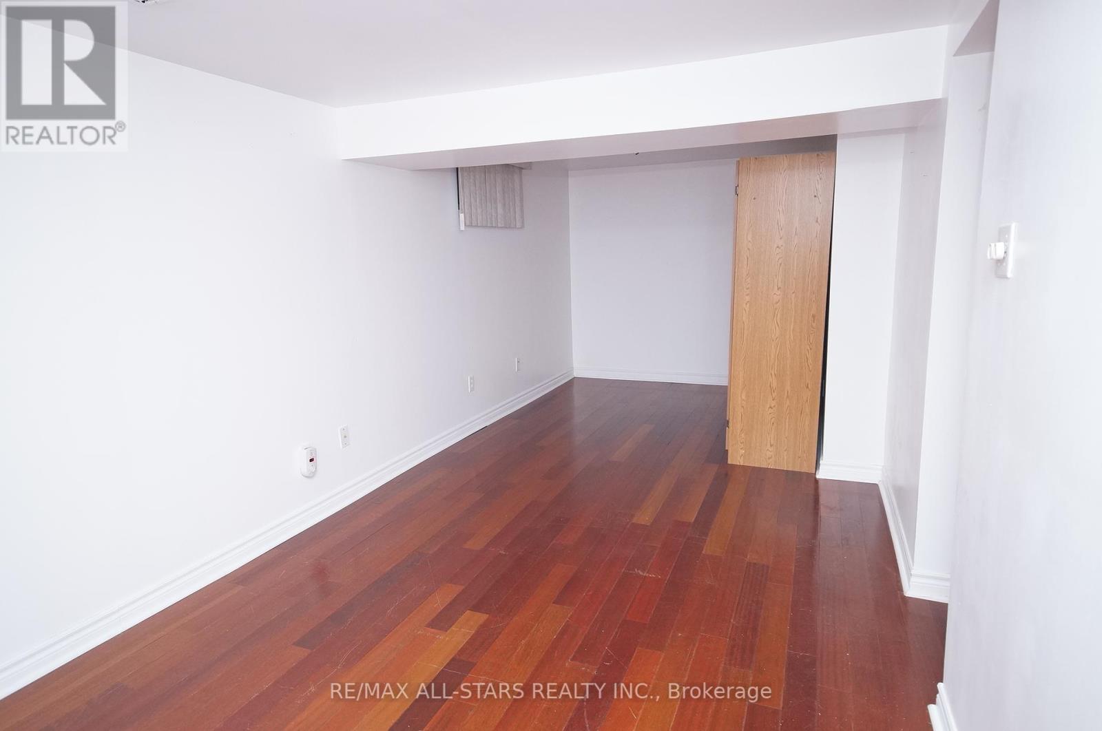 Bsmt - 30 Doerr Road, Toronto, Ontario  M1P 3A1 - Photo 9 - E12465760