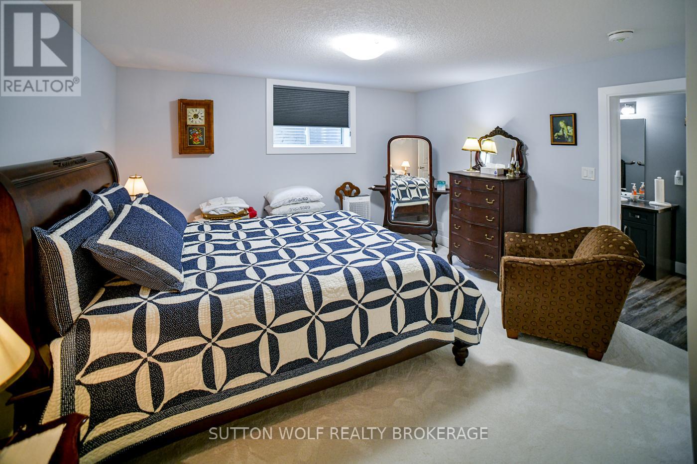 14 Elwood Street, Strathroy-Caradoc, Ontario  N6H 1V2 - Photo 25 - X12465794