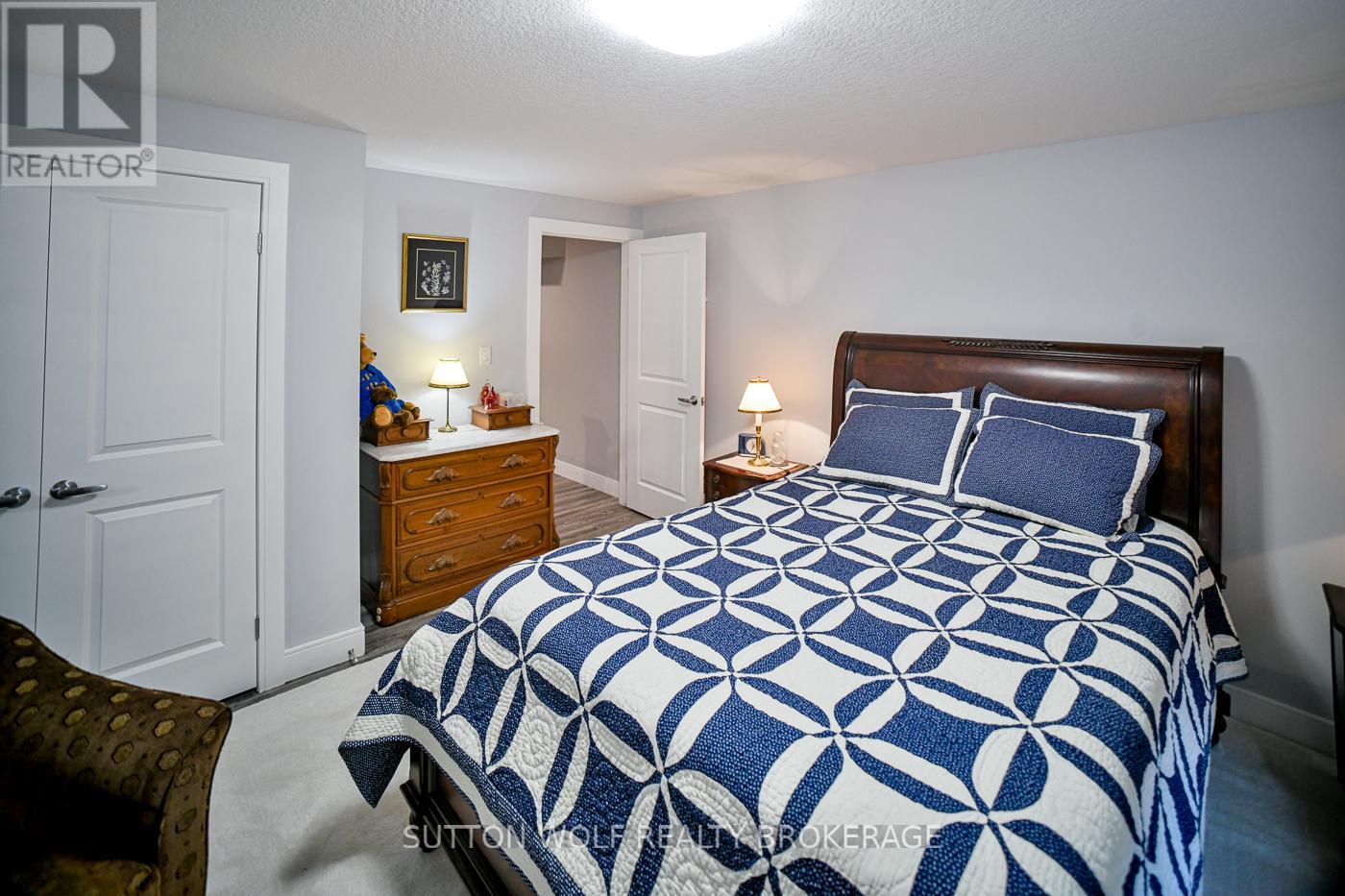 14 Elwood Street, Strathroy-Caradoc, Ontario  N6H 1V2 - Photo 26 - X12465794