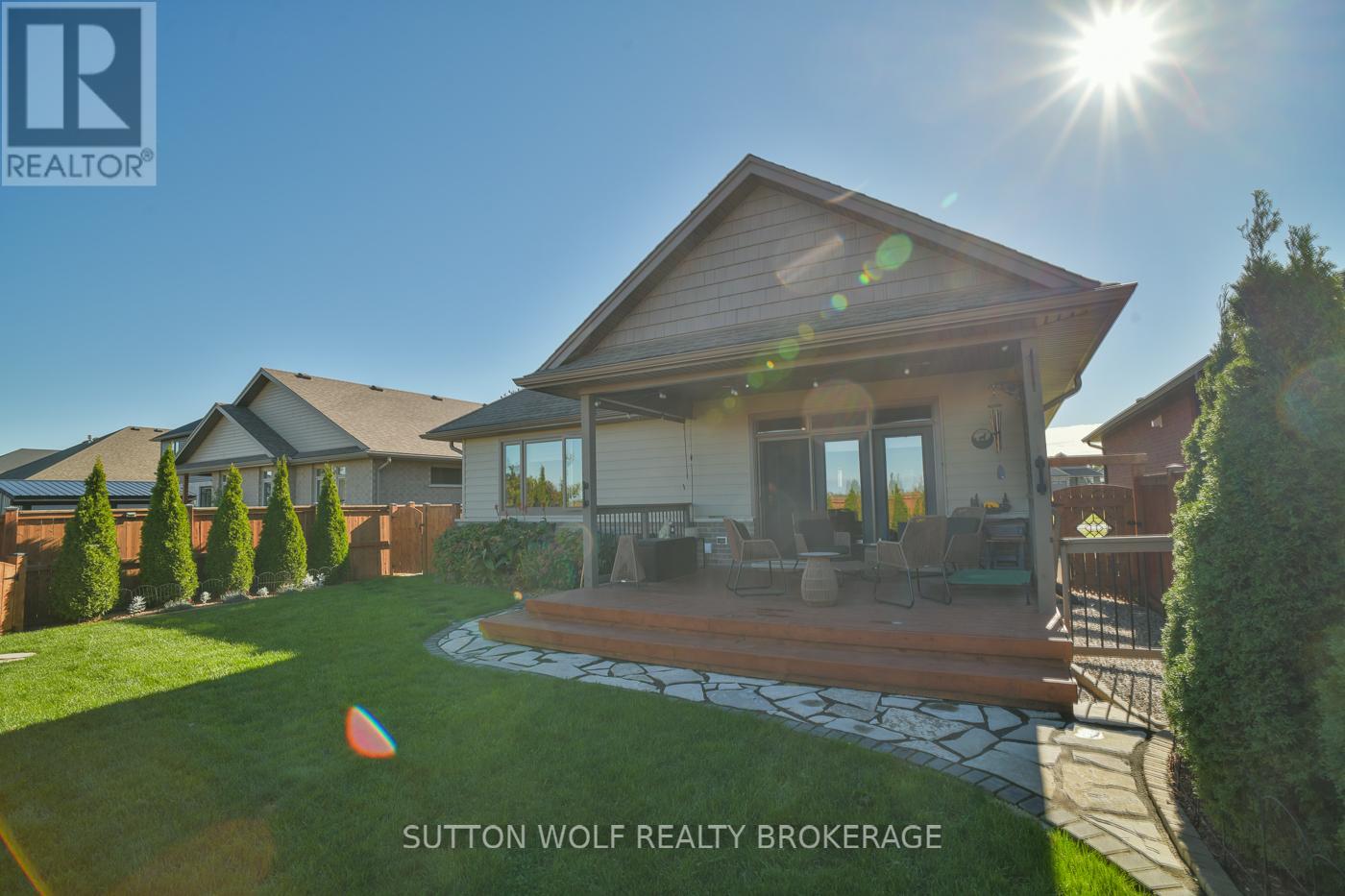 14 Elwood Street, Strathroy-Caradoc, Ontario  N6H 1V2 - Photo 30 - X12465794