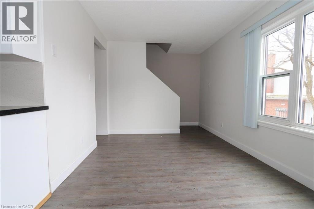 411 Keats Way Unit# 1, Waterloo, Ontario  N2L 5S7 - Photo 13 - 40779368