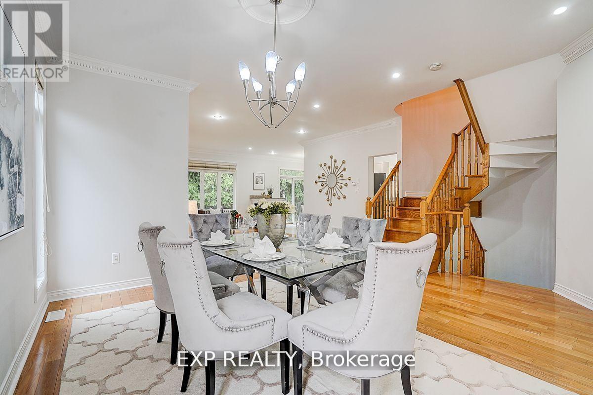 12 Tormina Court, Markham (Milliken Mills East), Ontario  L3S 4R2 - Photo 10 - N12465611