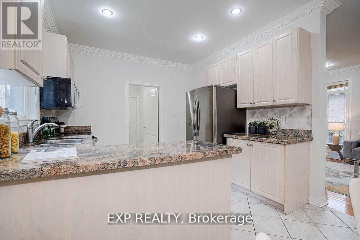 12 Tormina Court, Markham (Milliken Mills East), Ontario  L3S 4R2 - Photo 20 - N12465611