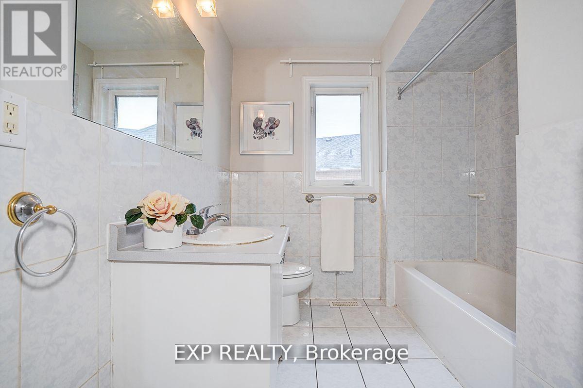 12 Tormina Court, Markham (Milliken Mills East), Ontario  L3S 4R2 - Photo 33 - N12465611