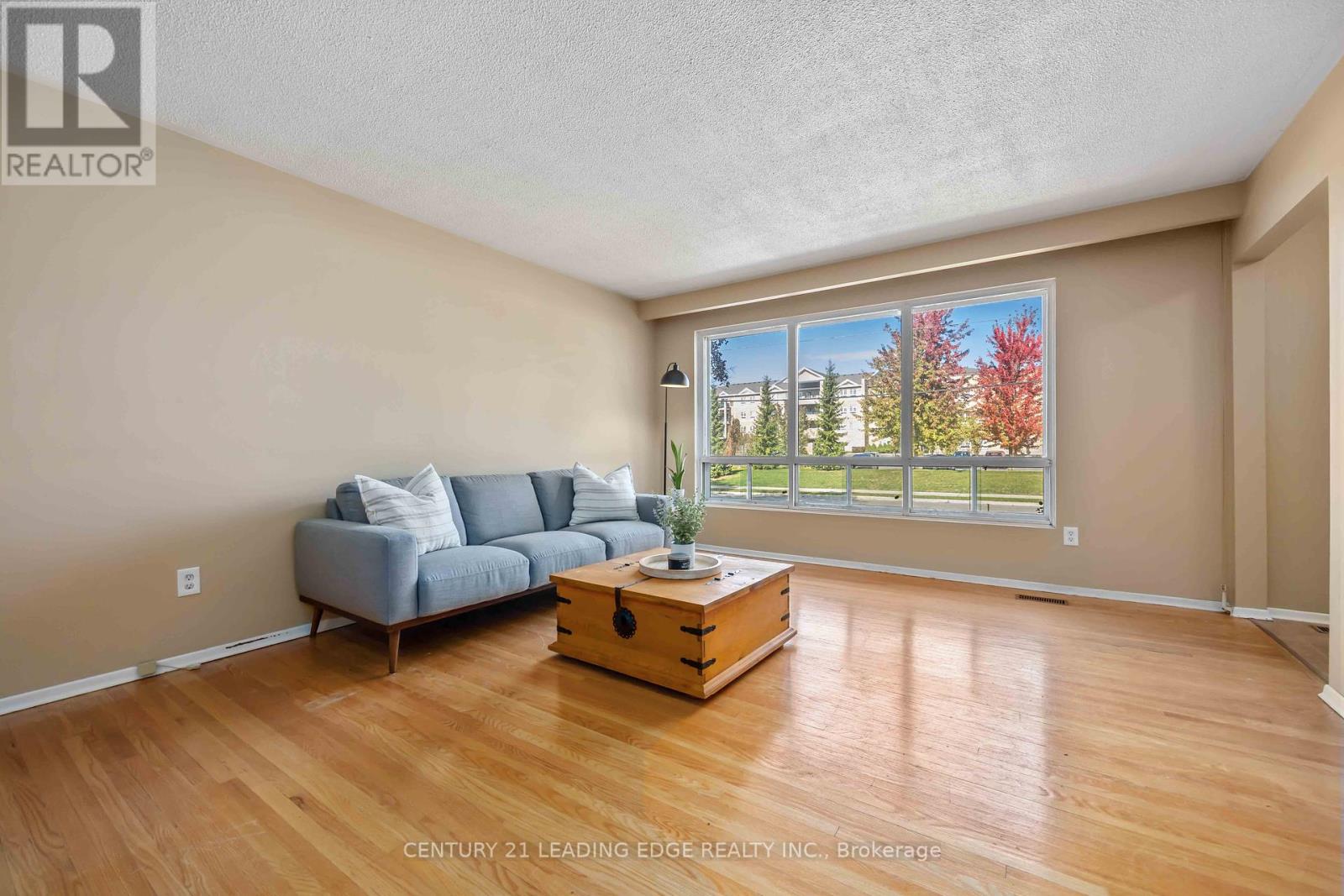 474 Rupert Avenue, Whitchurch-Stouffville, Ontario  L4A 1T1 - Photo 6 - N12465675