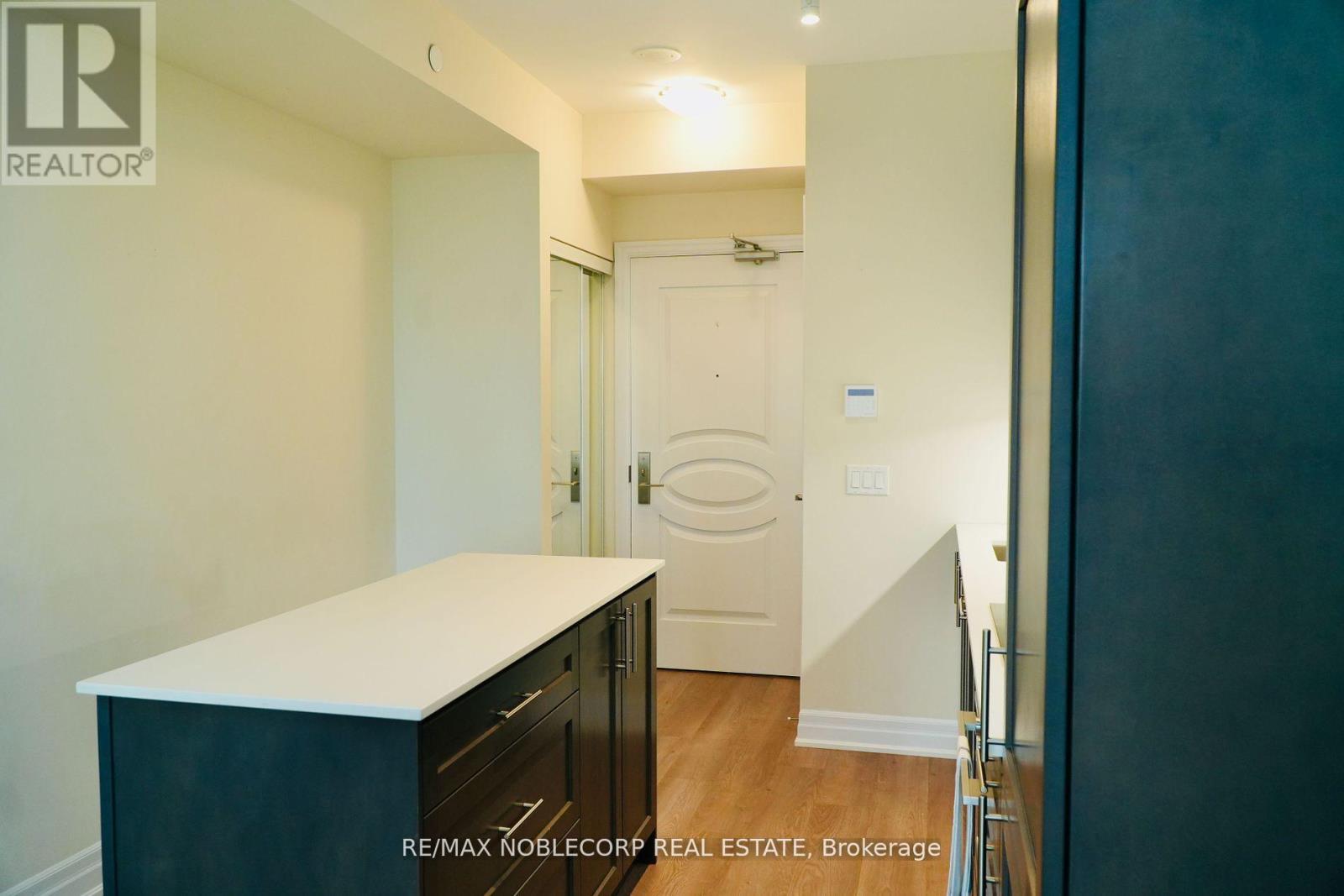 1511 - 9085 Jane Street, Vaughan, Ontario  L4L 9G7 - Photo 6 - N12465684