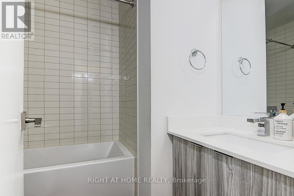 2202 - 2916 Highway 7 Avenue, Vaughan, Ontario  L4K 0K6 - Photo 16 - N12465691