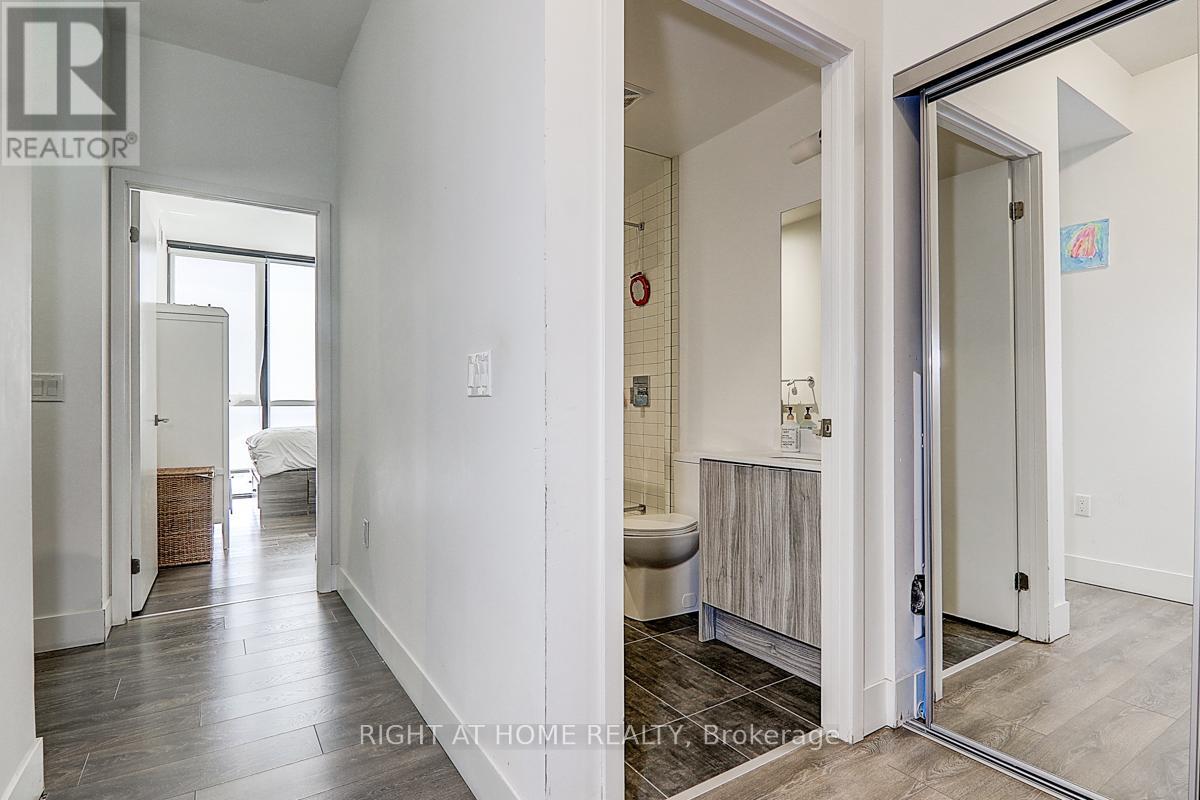 2202 - 2916 Highway 7 Avenue, Vaughan, Ontario  L4K 0K6 - Photo 6 - N12465691