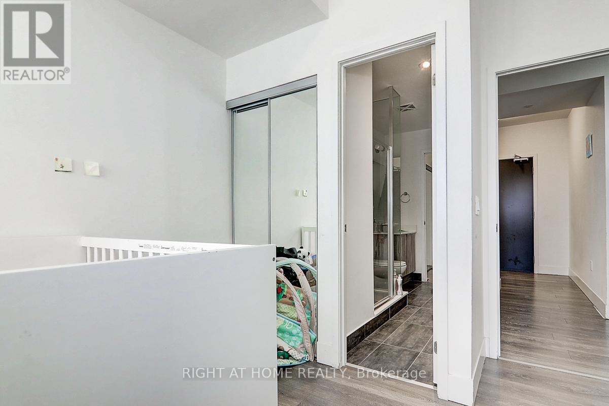 2202 - 2916 Highway 7 Avenue, Vaughan, Ontario  L4K 0K6 - Photo 9 - N12465691