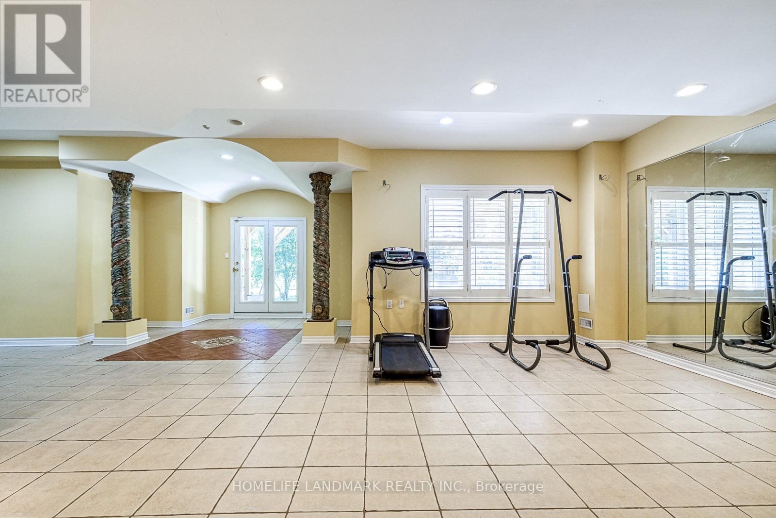 9 Chantilly Crescent, Richmond Hill, Ontario  L4C 0K1 - Photo 31 - N12465732