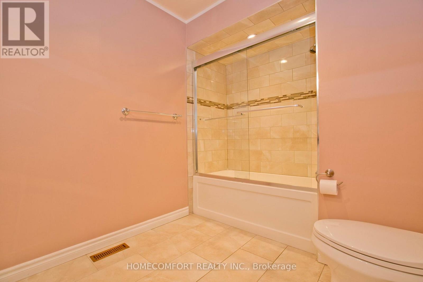 658 York Hill Boulevard, Vaughan, Ontario  L4J 5L8 - Photo 24 - N12465741