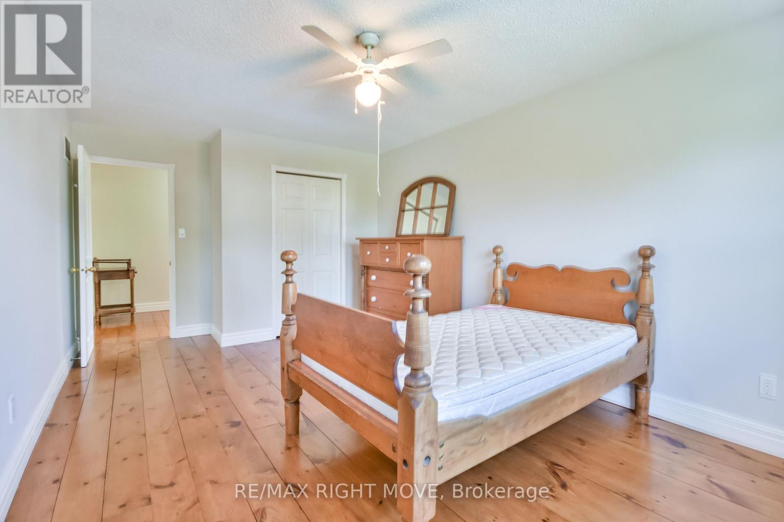 949 Linden Street, Innisfil, Ontario  L9S 1W6 - Photo 28 - N12465743