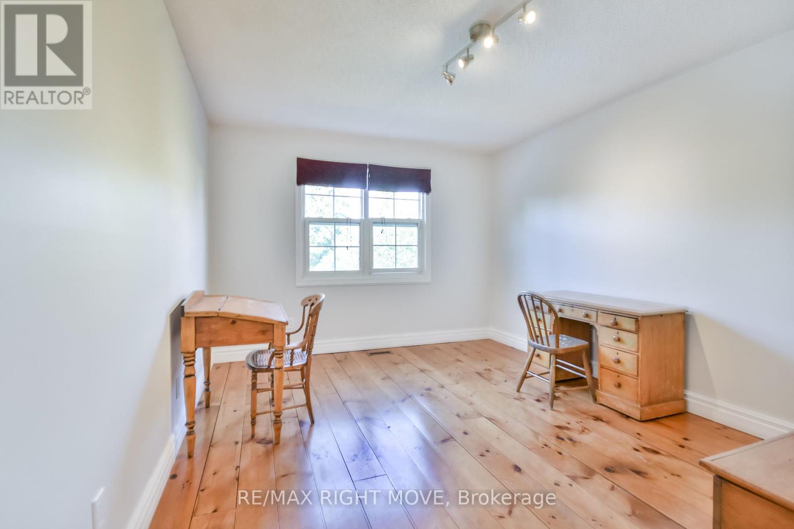 949 Linden Street, Innisfil, Ontario  L9S 1W6 - Photo 30 - N12465743