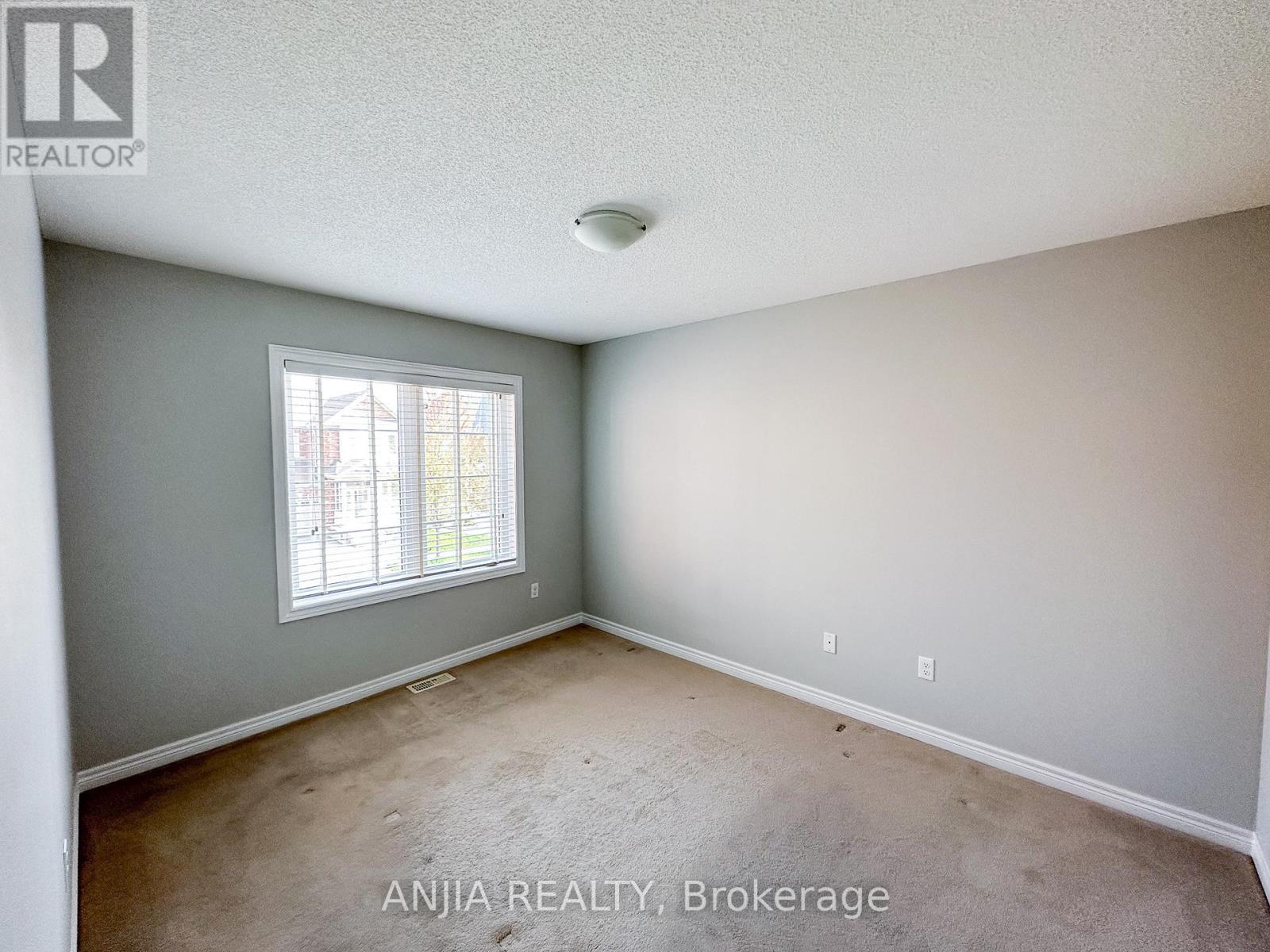21 Fitzroy Avenue, Markham, Ontario  L6E 0J4 - Photo 21 - N12465768