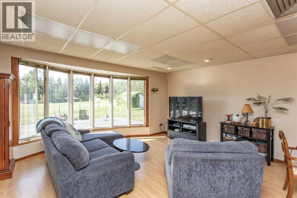 18 Morning Meadows Drive, Rural Ponoka County, Alberta  T4J 1R3 - Photo 14 - A2253113