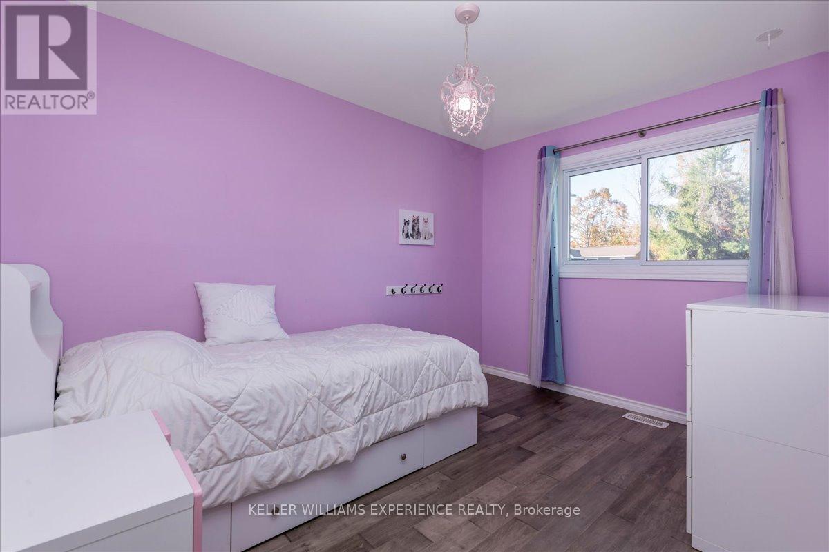 35 Champlain Crescent, Oro-Medonte (Warminister), Ontario  L0K 1E0 - Photo 12 - S12465693