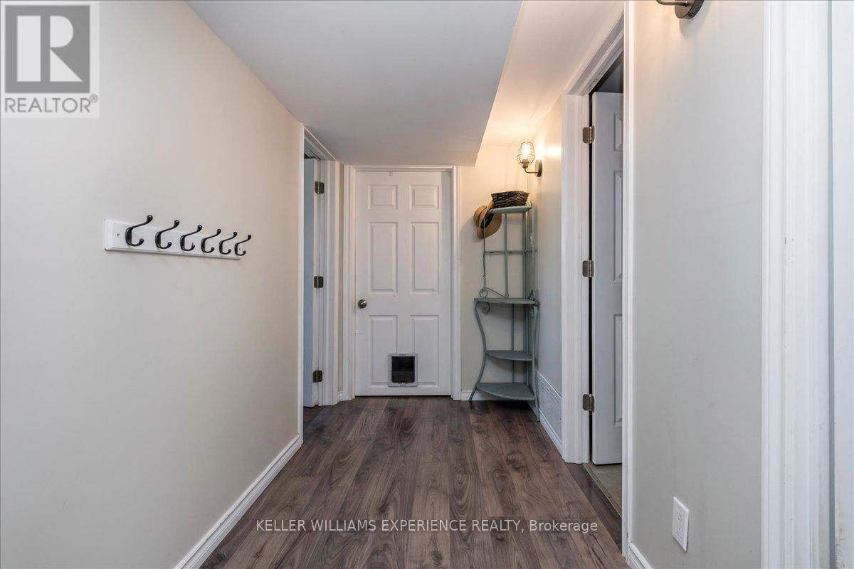 35 Champlain Crescent, Oro-Medonte (Warminister), Ontario  L0K 1E0 - Photo 18 - S12465693