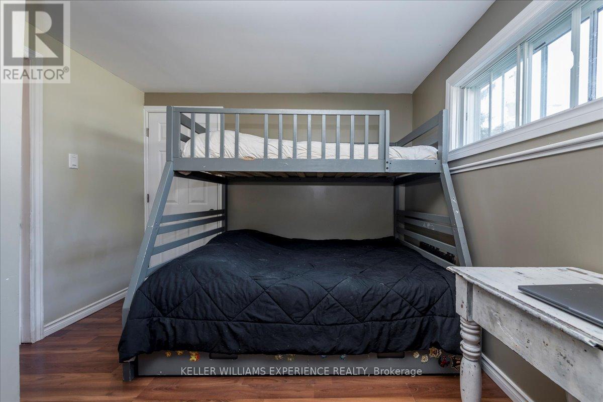 35 Champlain Crescent, Oro-Medonte (Warminister), Ontario  L0K 1E0 - Photo 19 - S12465693