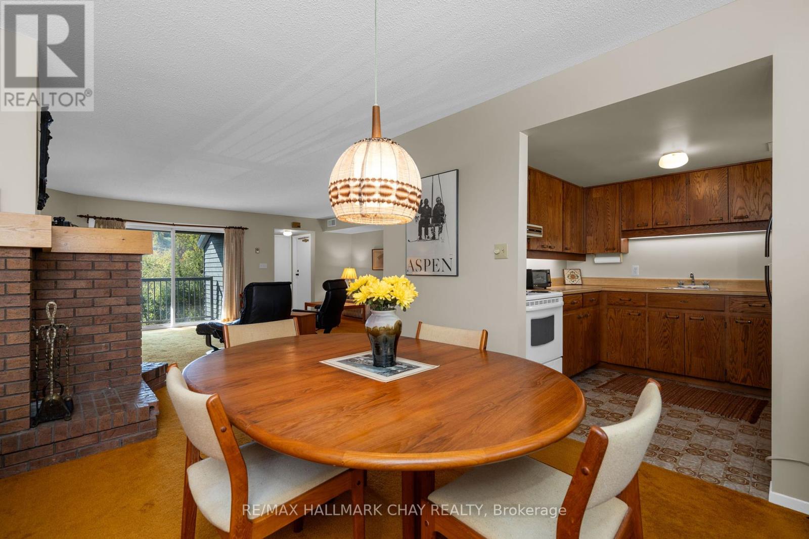 308 - 1102 Horseshoe Valley Road W, Oro-Medonte (Horseshoe Valley), Ontario  L4M 4Y8 - Photo 10 - S12465758