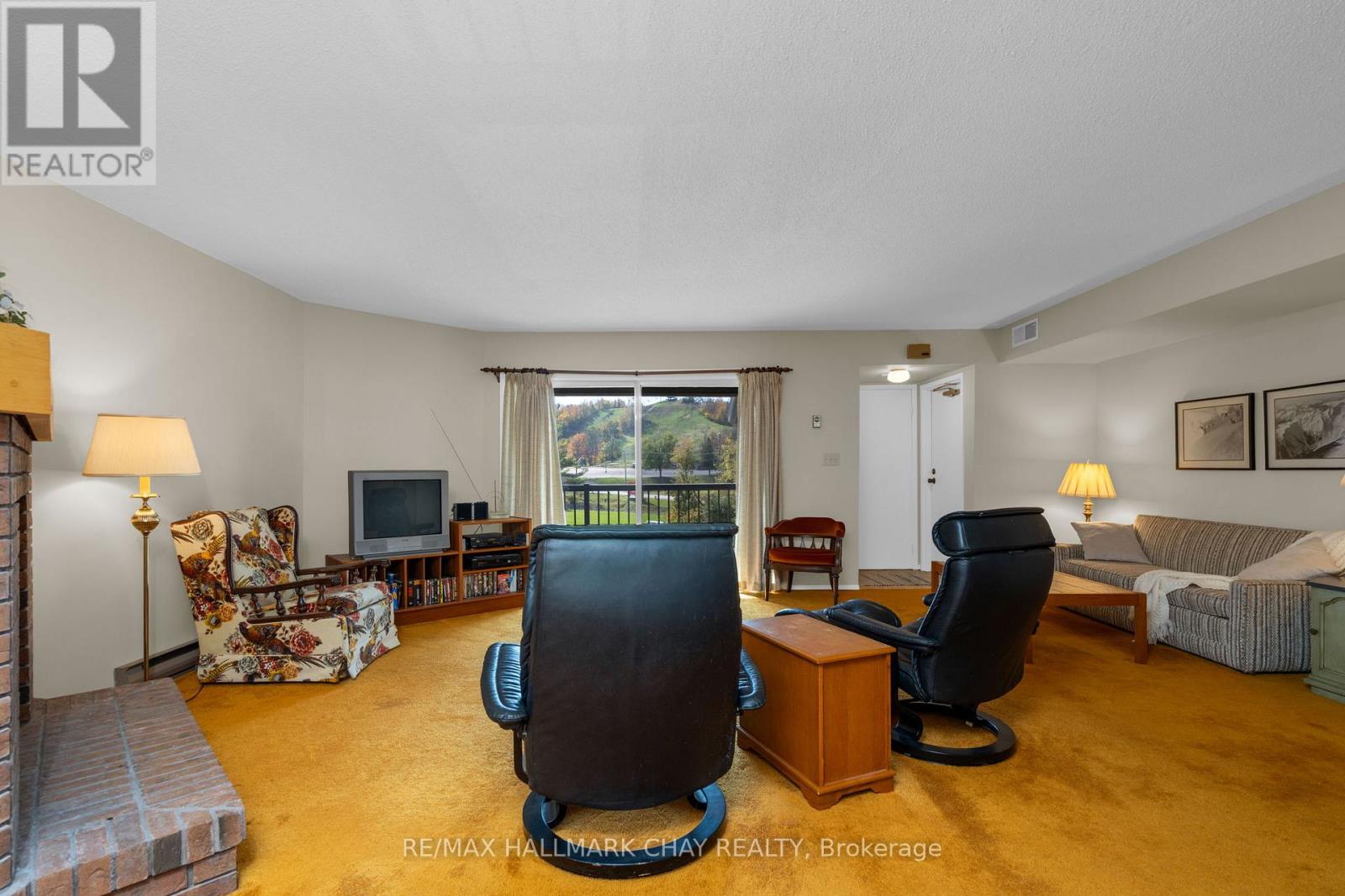 308 - 1102 Horseshoe Valley Road W, Oro-Medonte (Horseshoe Valley), Ontario  L4M 4Y8 - Photo 7 - S12465758