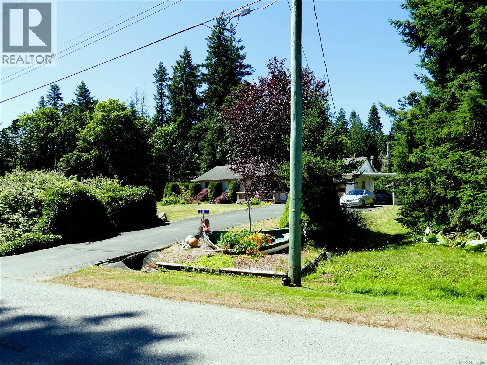 6637 Walker Frontage Rd, Fanny Bay, British Columbia  V0R 1W0 - Photo 2 - 1007405