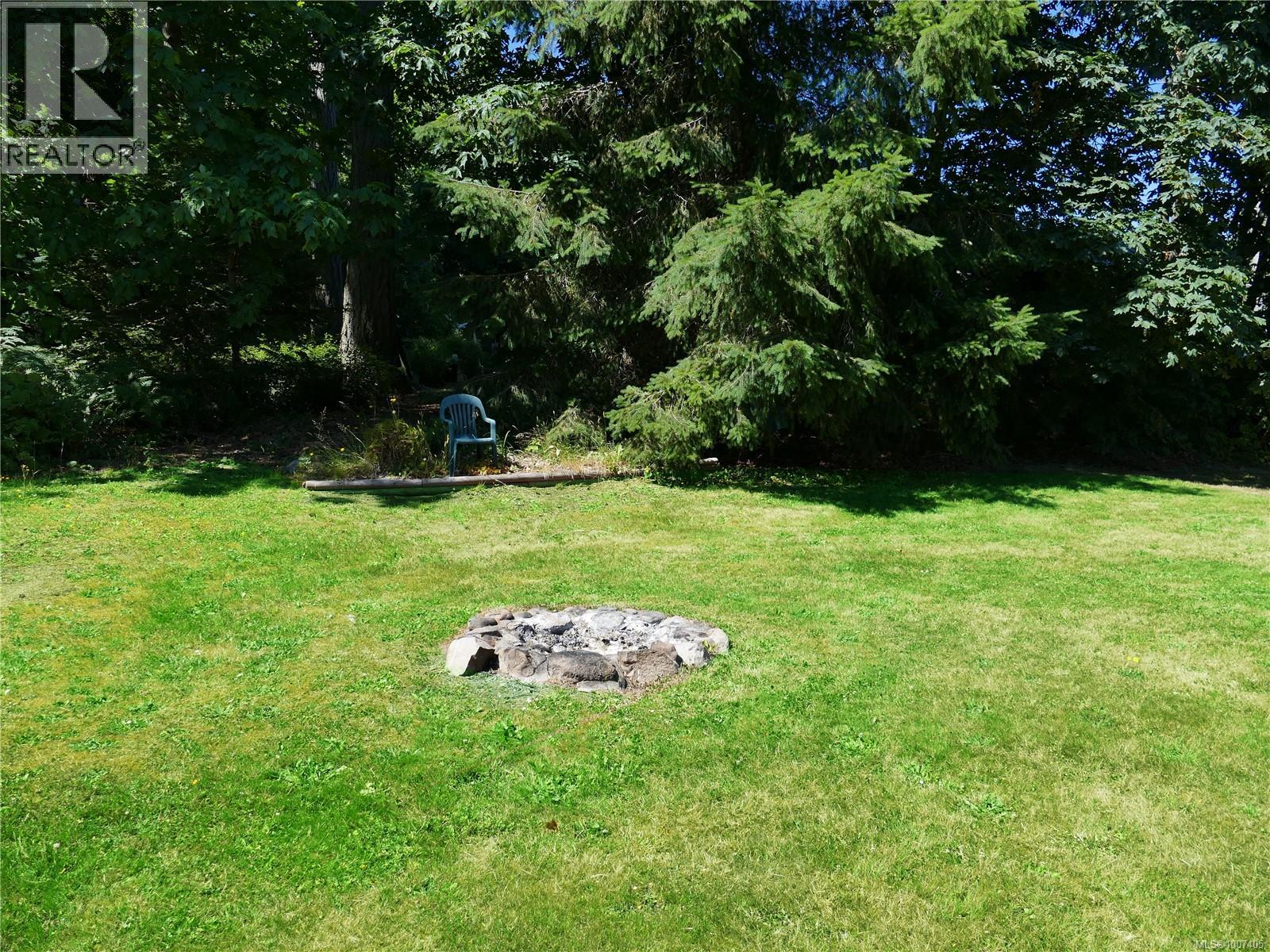 6637 Walker Frontage Rd, Fanny Bay, British Columbia  V0R 1W0 - Photo 27 - 1007405